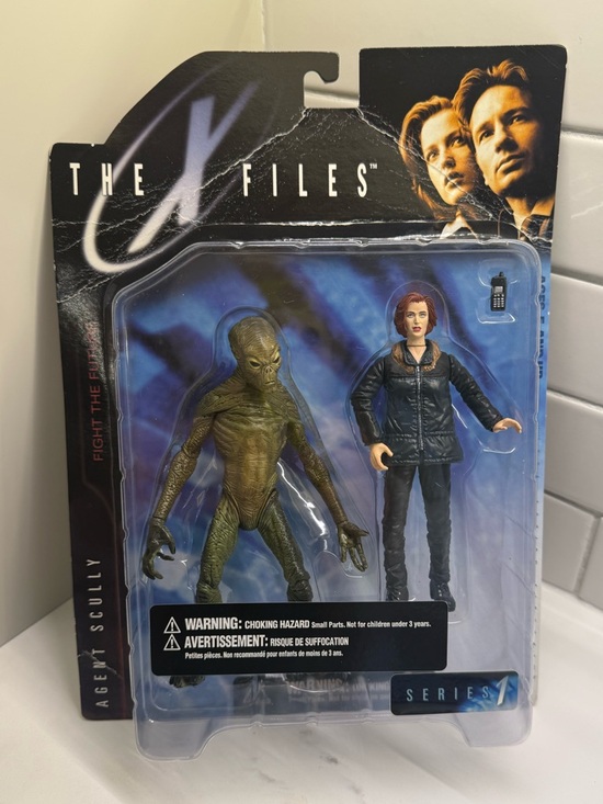 Xfiles Other - X-Files Scully & Alien Figure – Series 1 McFarlane (NWT)